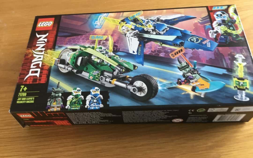 Ninjago Jay and Lloyd’s velocity Racers 71709